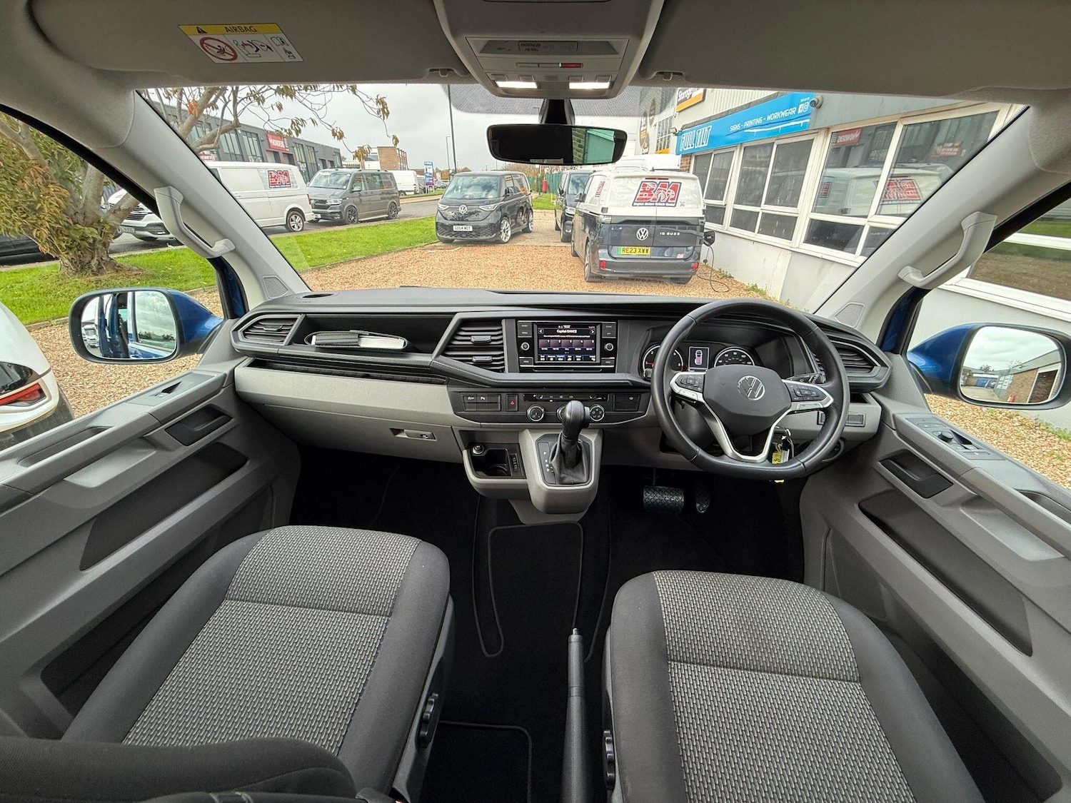 Used Volkswagen Transporter 2023 for sale - 76456652: Photo 4