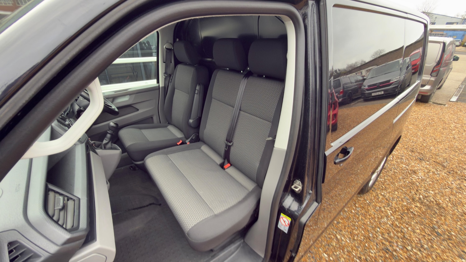 Used Volkswagen Transporter 2024 for sale - 76926599: Photo 11