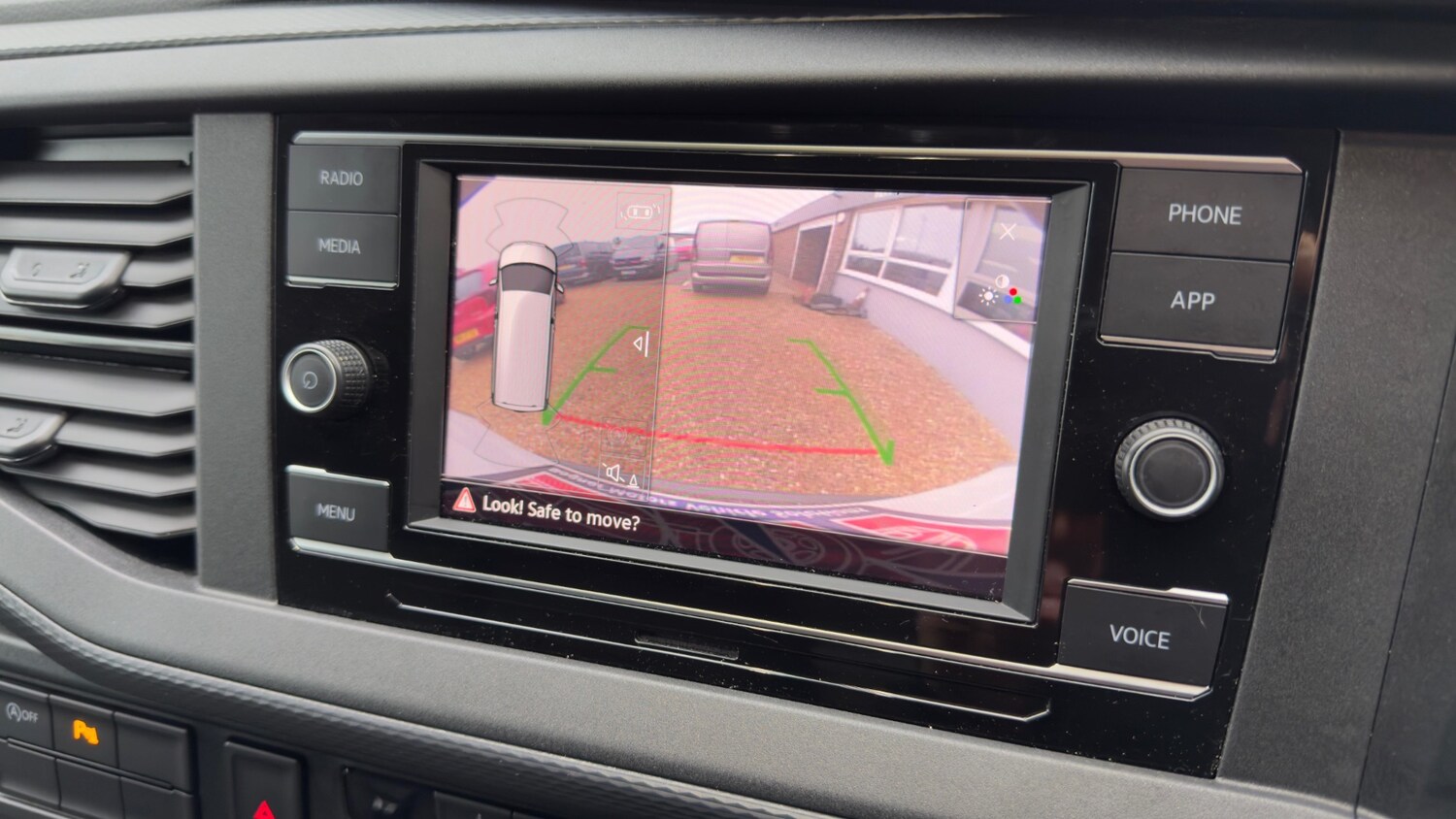 Used Volkswagen Transporter 2024 for sale - 76926599: Photo 24