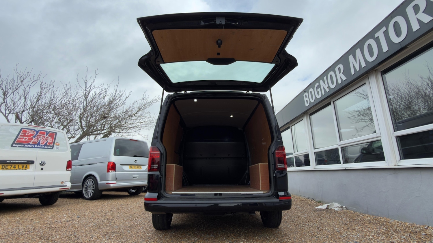 Used Volkswagen Transporter 2024 for sale - 76926599: Photo 28