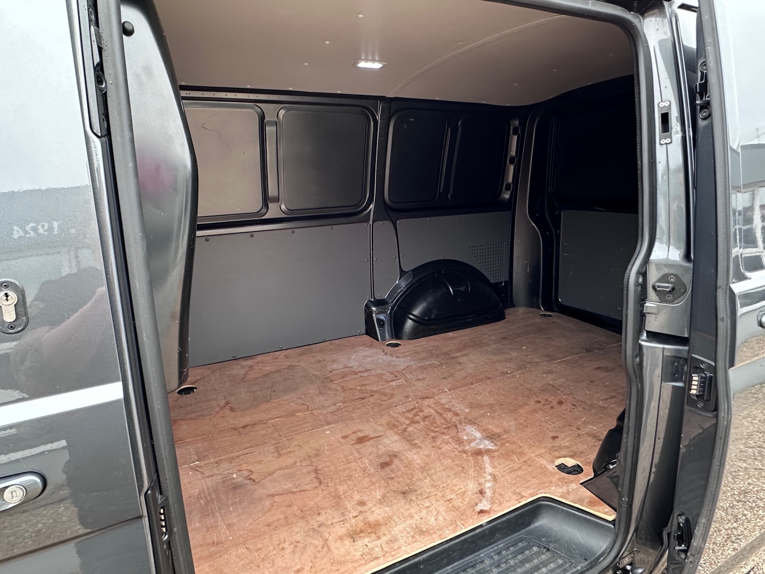 Used Volkswagen Transporter 2022 for sale - 78201470: Photo 12