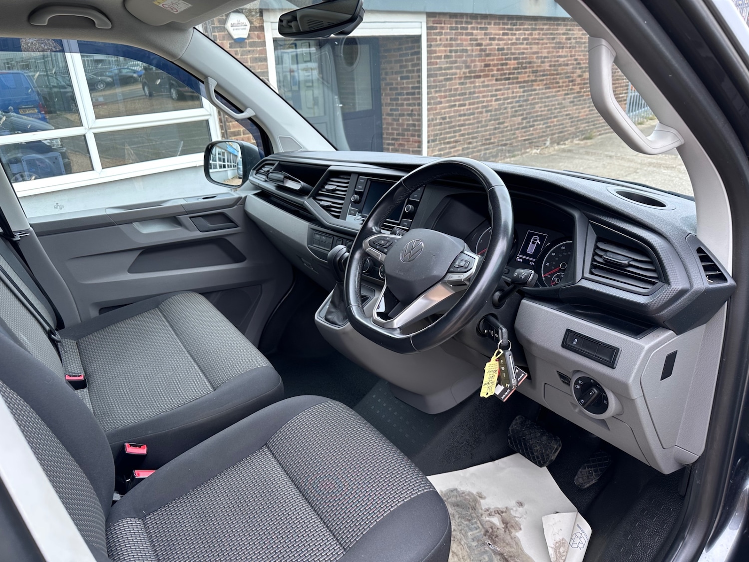 Used Volkswagen Transporter 2022 for sale - 78201470: Photo 24