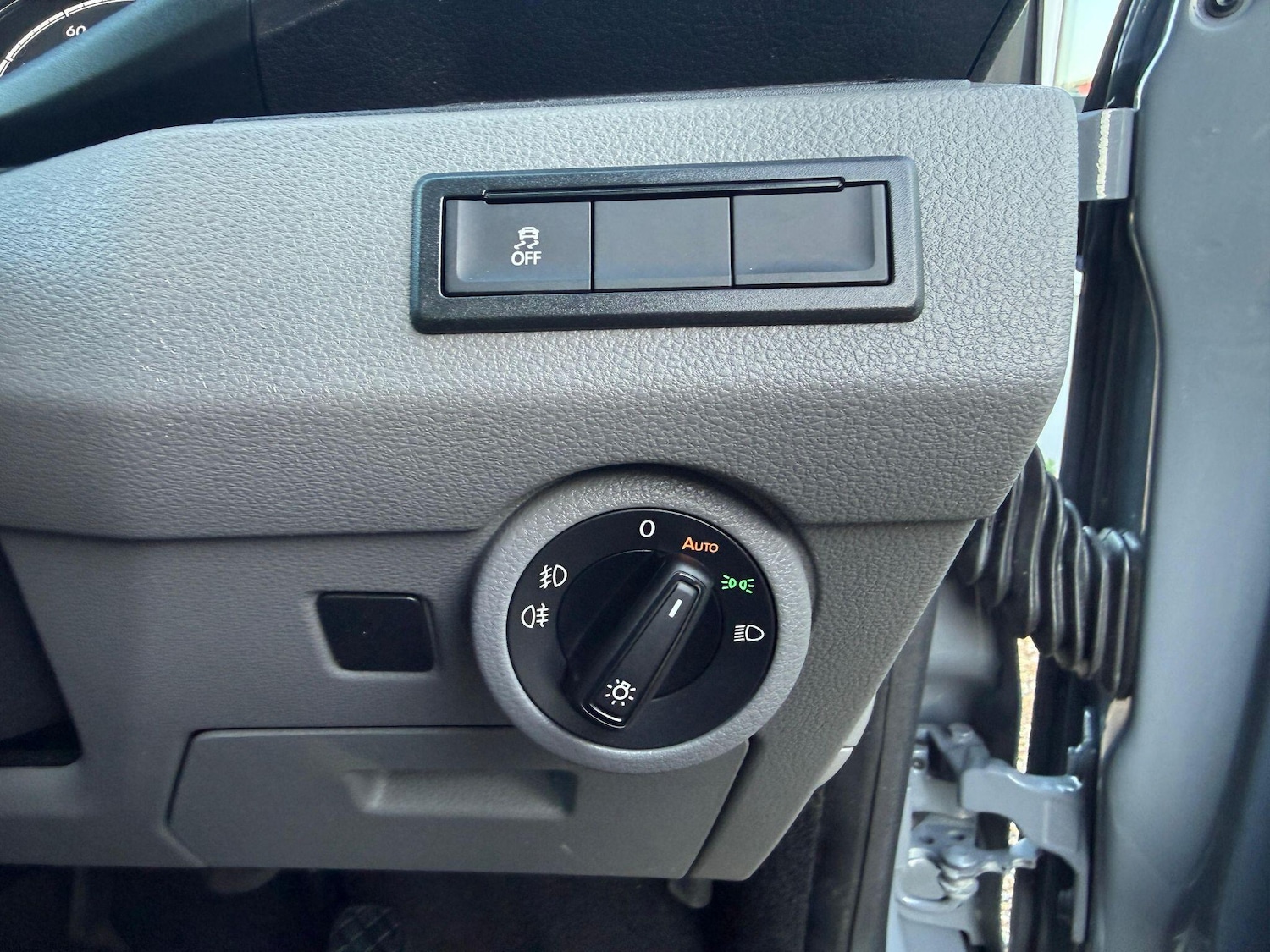 Used Volkswagen Transporter 2024 for sale - 76370197: Photo 14