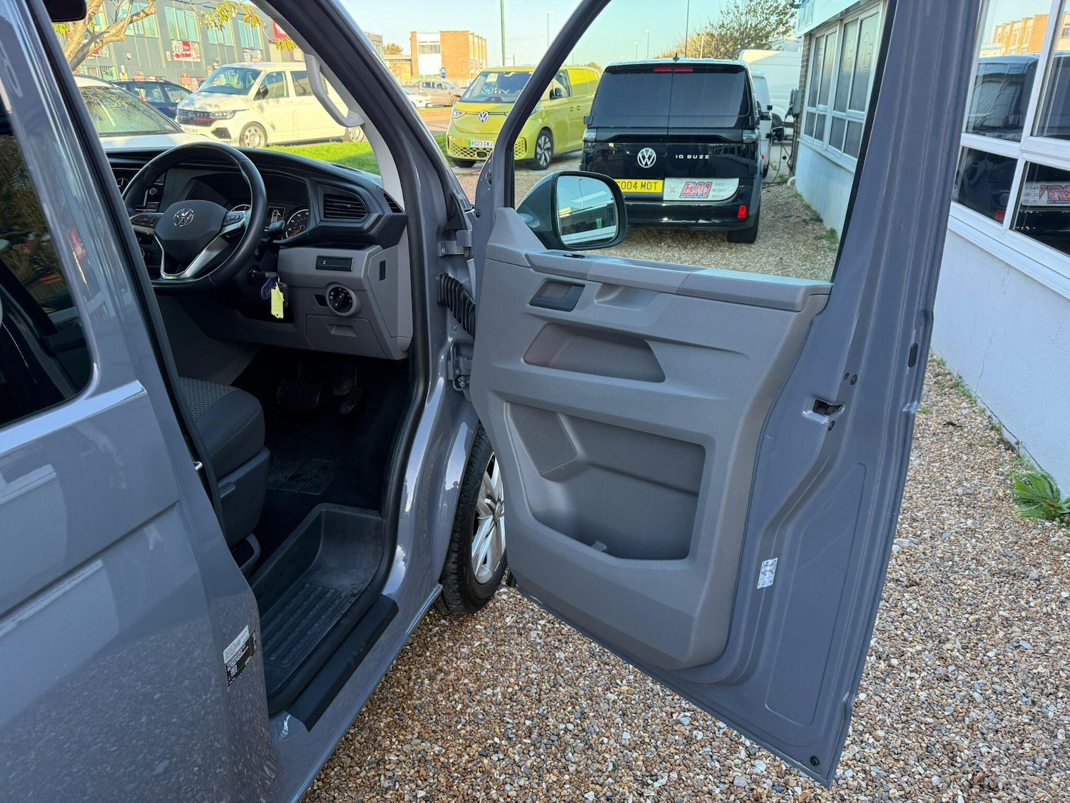 Used Volkswagen Transporter 2024 for sale - 76370197: Photo 18