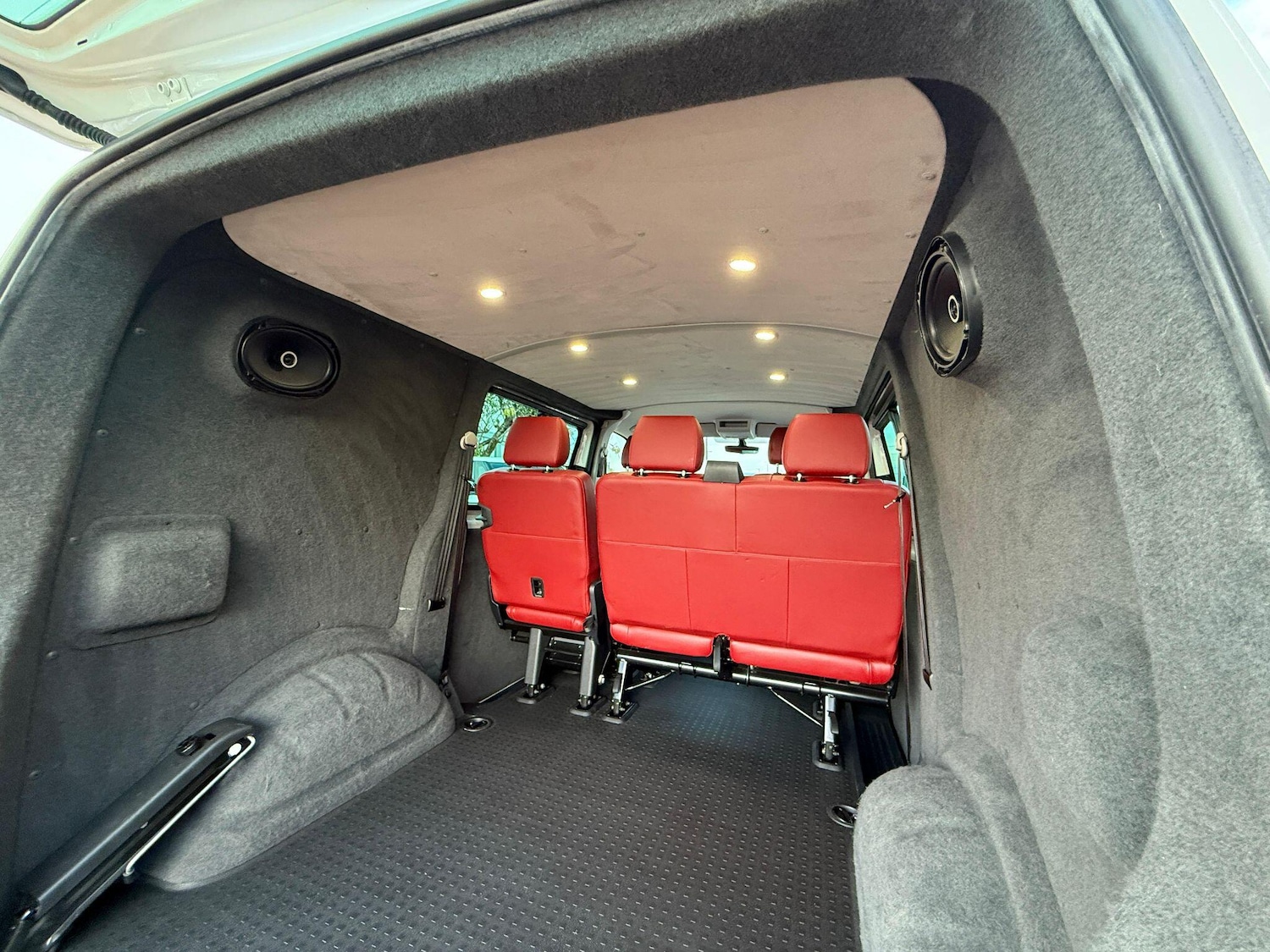 Used Volkswagen Transporter 2017 for sale - 76337379: Photo 18