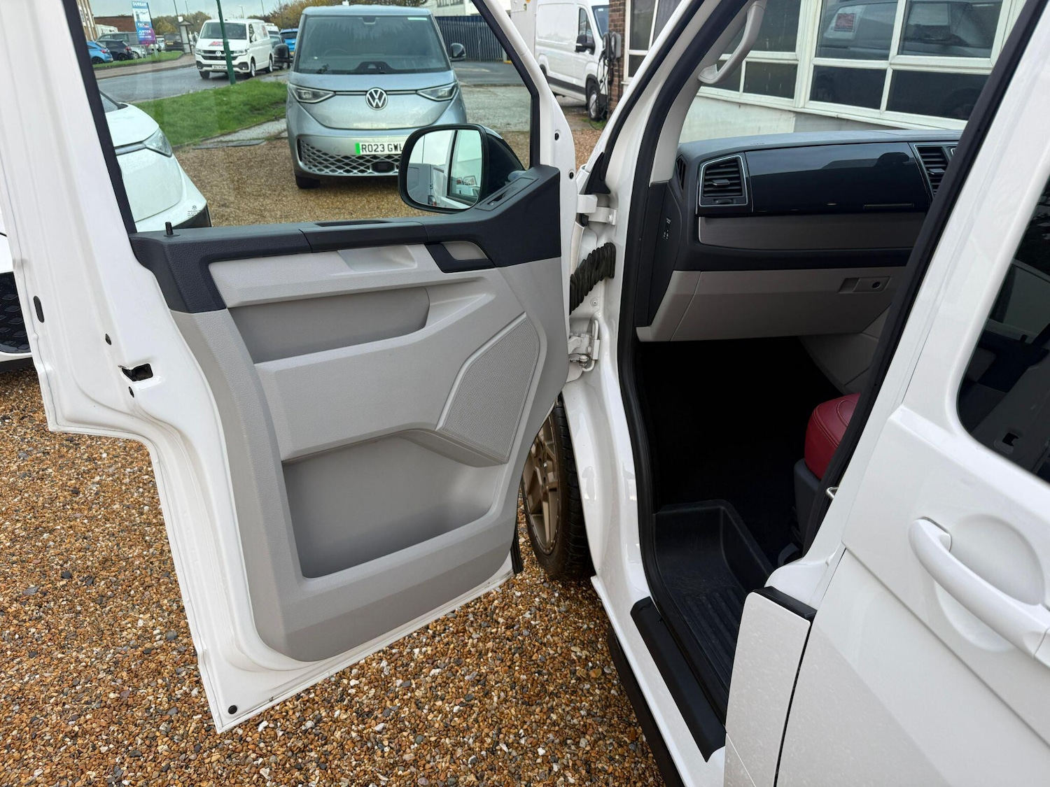 Used Volkswagen Transporter 2017 for sale - 76337379: Photo 21