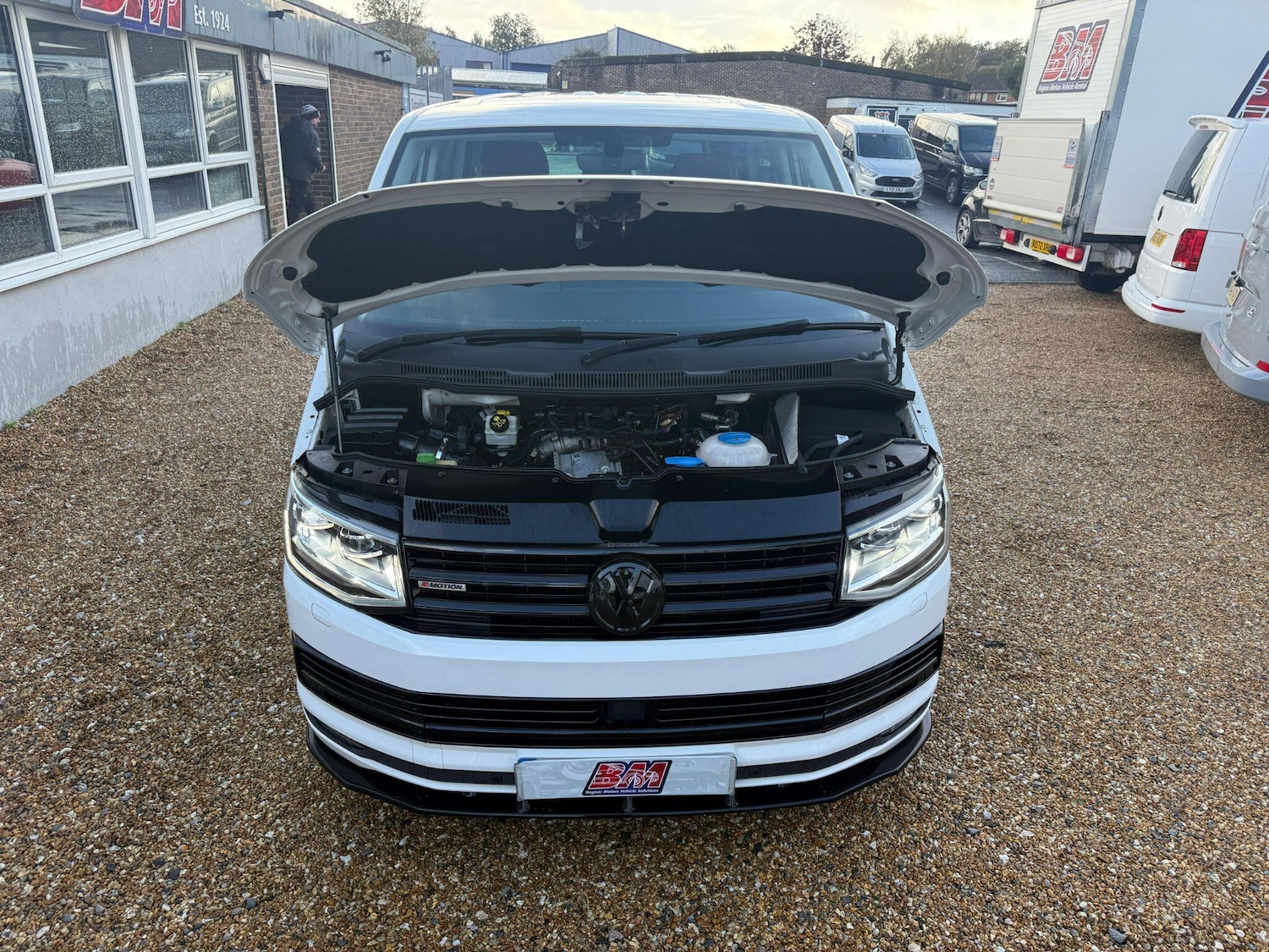 Used Volkswagen Transporter 2017 for sale - 76337379: Photo 3