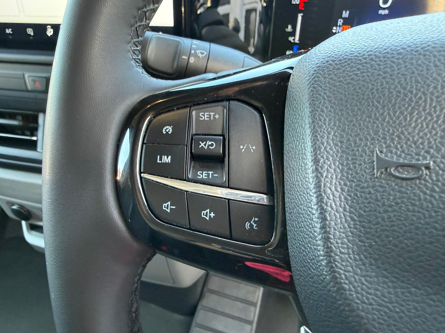 Used Ford Transit Custom 2024 for sale - 76399281: Photo 10