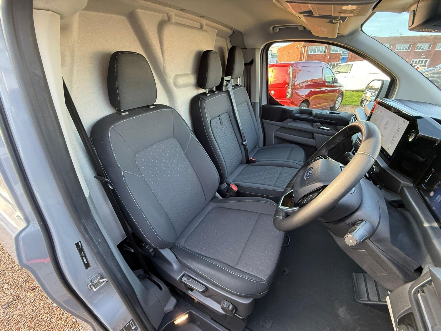 Used Ford Transit Custom 2024 for sale - 76399281: Photo 8