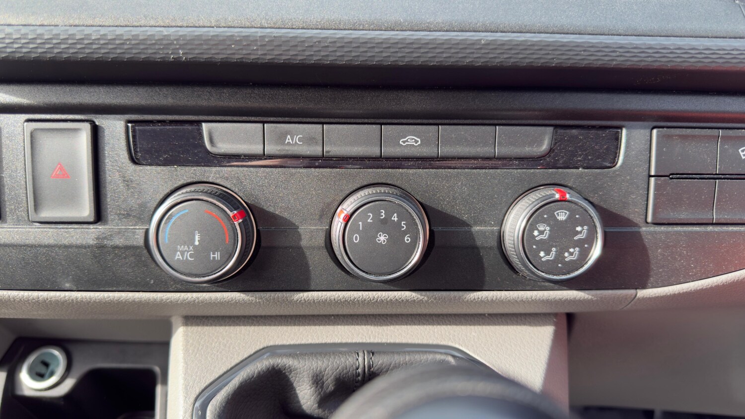 Used Volkswagen Transporter 2024 for sale - 76926594: Photo 11