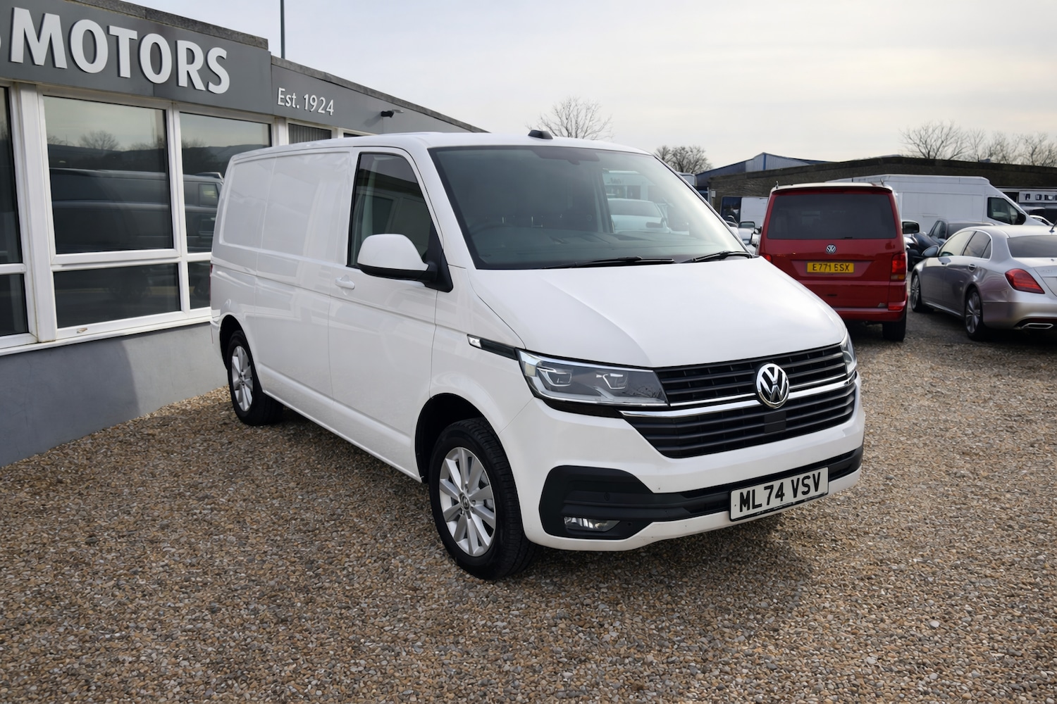 Used Volkswagen Transporter 2024 for sale - 76926594: Photo 2