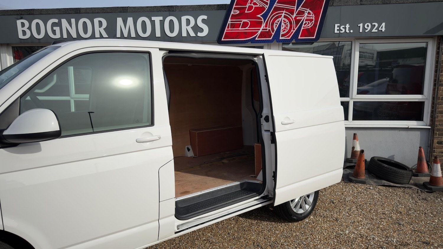 Used Volkswagen Transporter 2024 for sale - 76926594: Photo 25