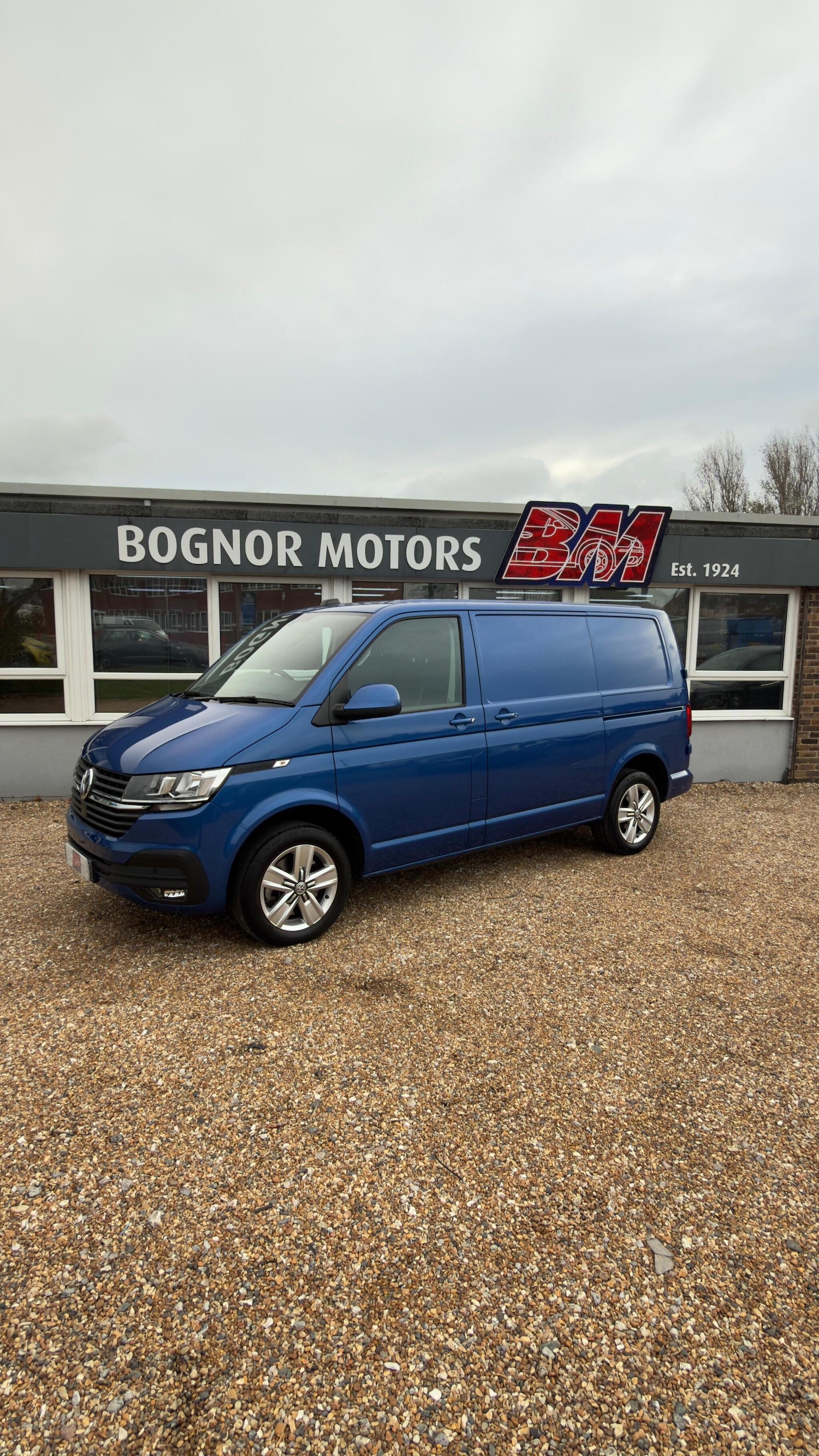 Used Volkswagen Transporter 2024 for sale - 76666965: Photo 1