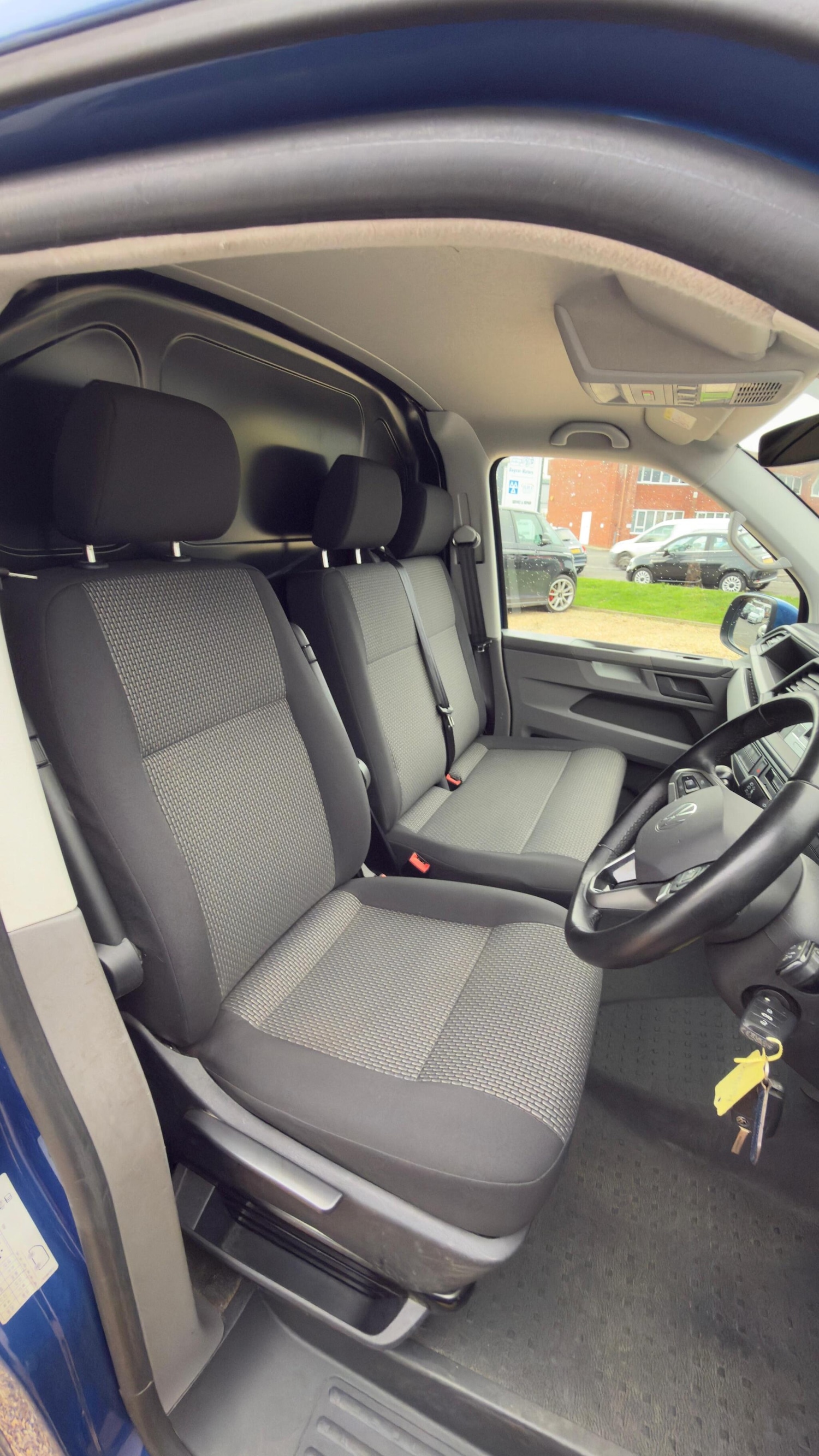 Used Volkswagen Transporter 2024 for sale - 76666965: Photo 8