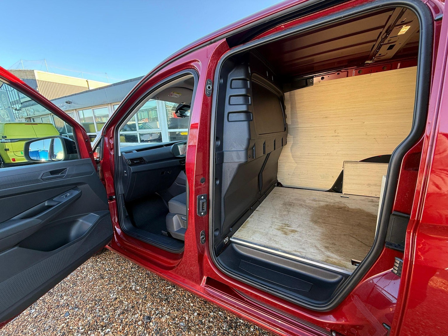 Used Volkswagen Caddy 2024 for sale - 76990358: Photo 3