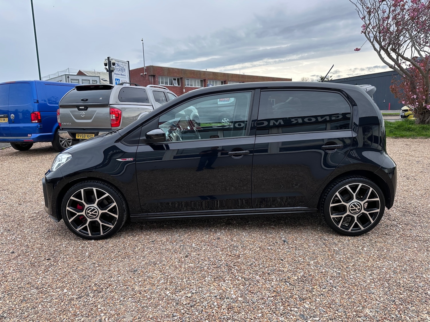 Used Volkswagen up! 2021 for sale - 78180613: Photo 4