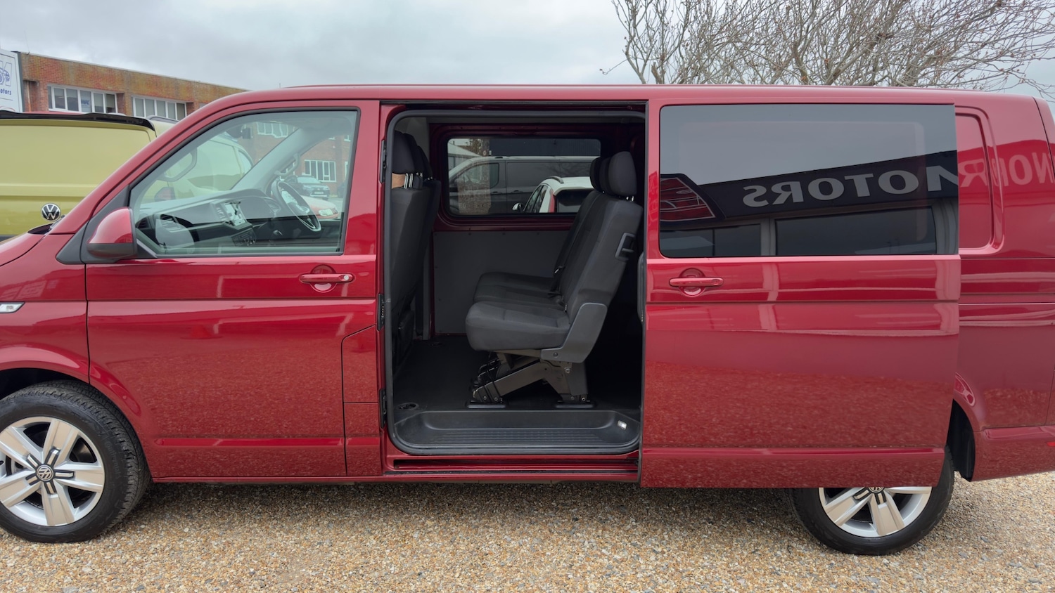 Used Volkswagen Transporter 2024 for sale - 77998440: Photo 22