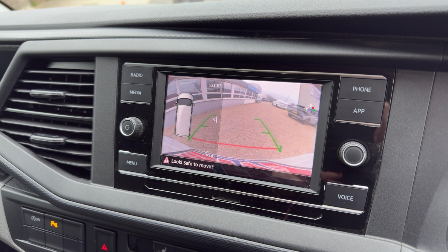 Used Volkswagen Transporter 2024 for sale - 77998440: Photo 23