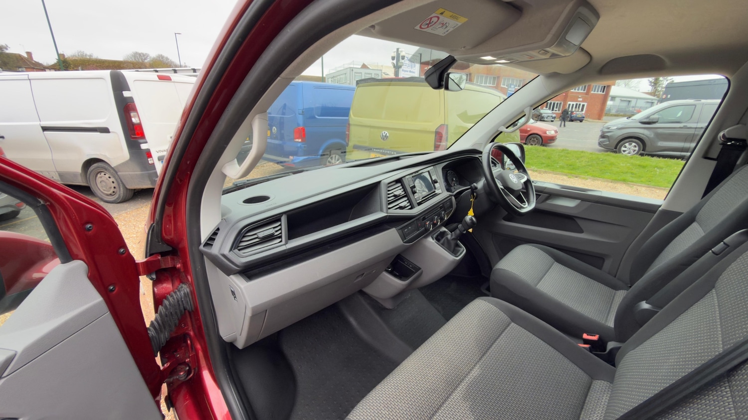 Used Volkswagen Transporter 2024 for sale - 77998440: Photo 26