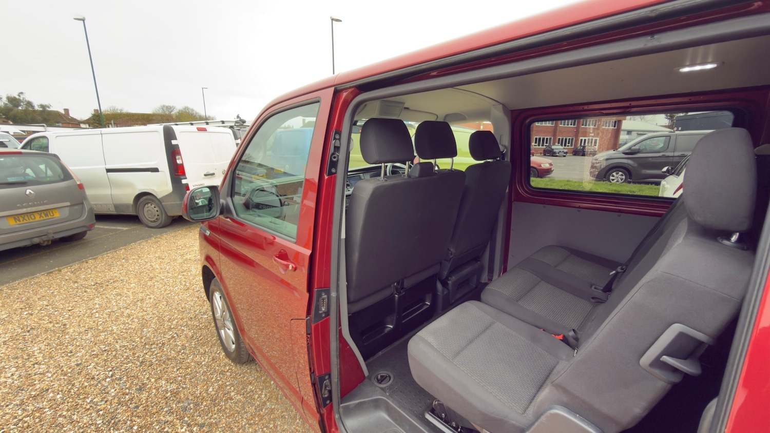 Used Volkswagen Transporter 2024 for sale - 77998440: Photo 27