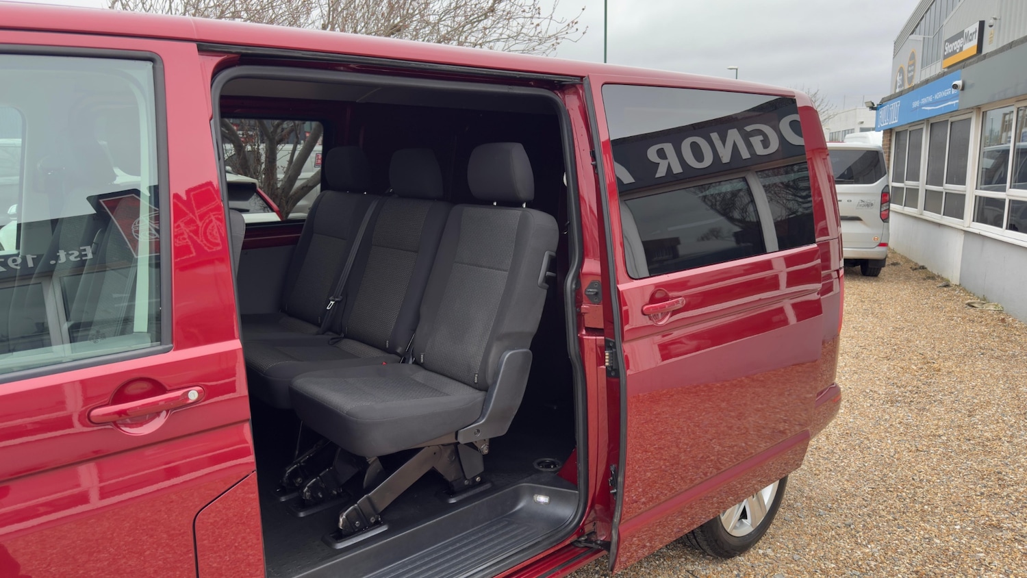 Used Volkswagen Transporter 2024 for sale - 77998440: Photo 32