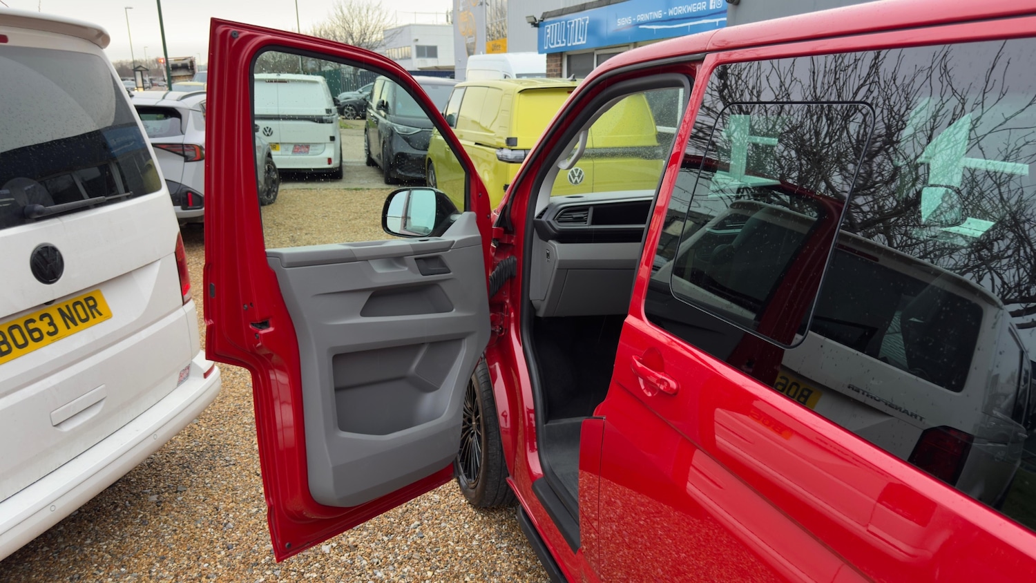 Used Volkswagen Transporter 2022 for sale - 77201044: Photo 11