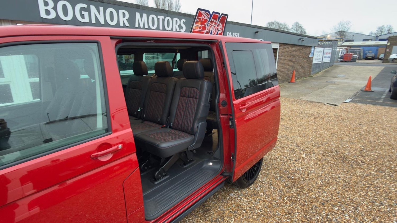 Used Volkswagen Transporter 2022 for sale - 77201044: Photo 12