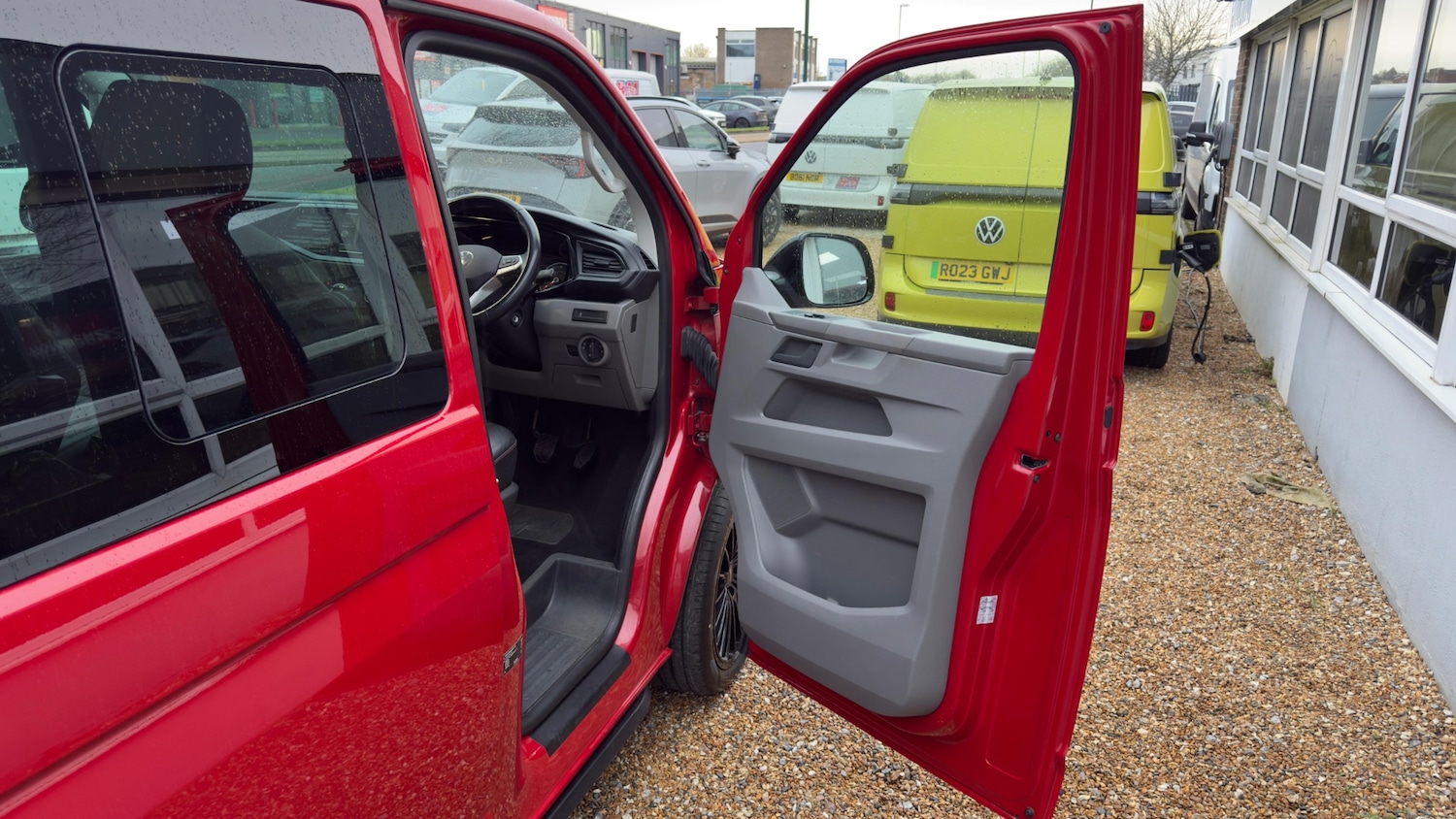 Used Volkswagen Transporter 2022 for sale - 77201044: Photo 15