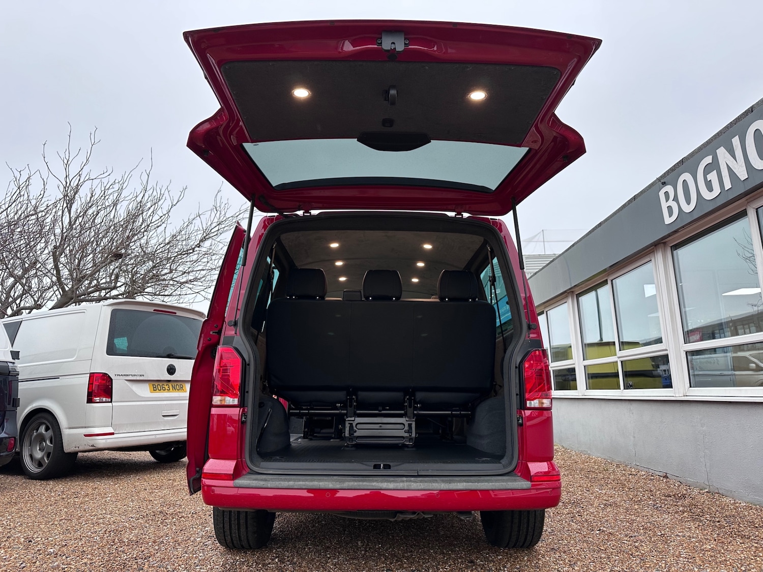 Used Volkswagen Transporter 2022 for sale - 77201044: Photo 41