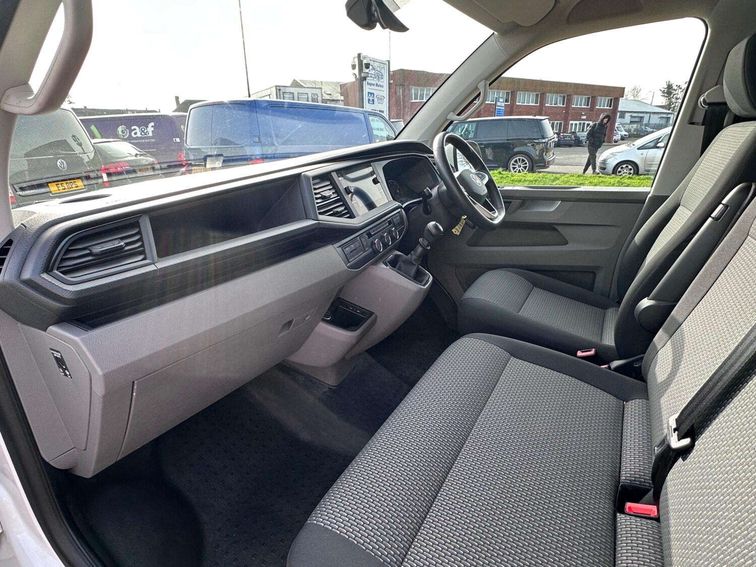 Used Volkswagen Transporter 2024 for sale - 76926743: Photo 11