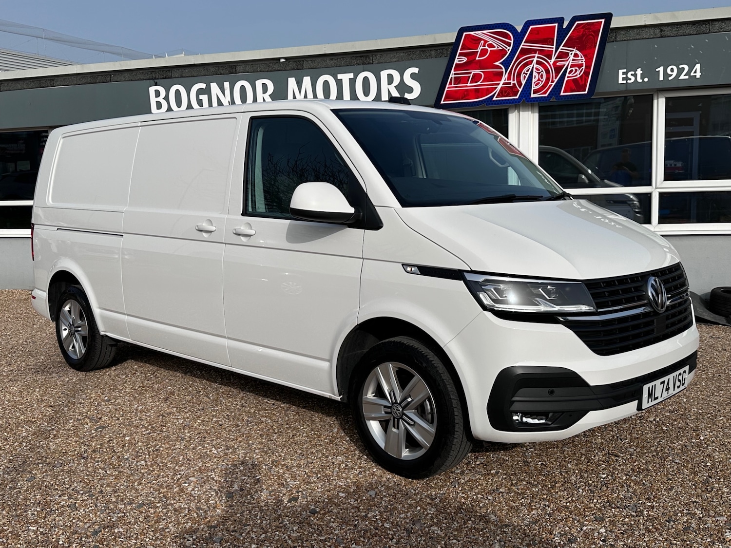 Used Volkswagen Transporter 2024 for sale - 76926743: Photo 2