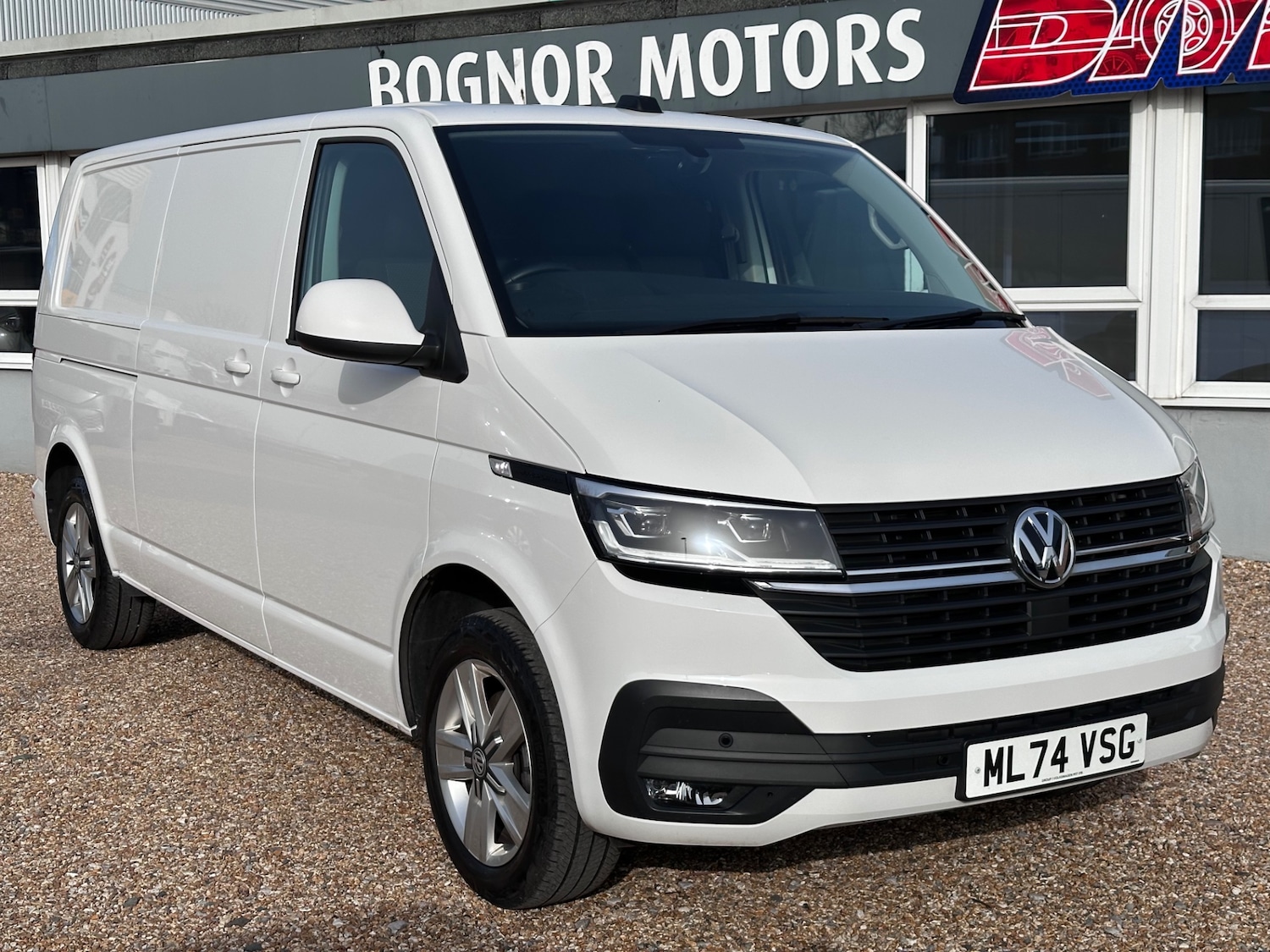 Used Volkswagen Transporter 2024 for sale - 76926743: Photo 3