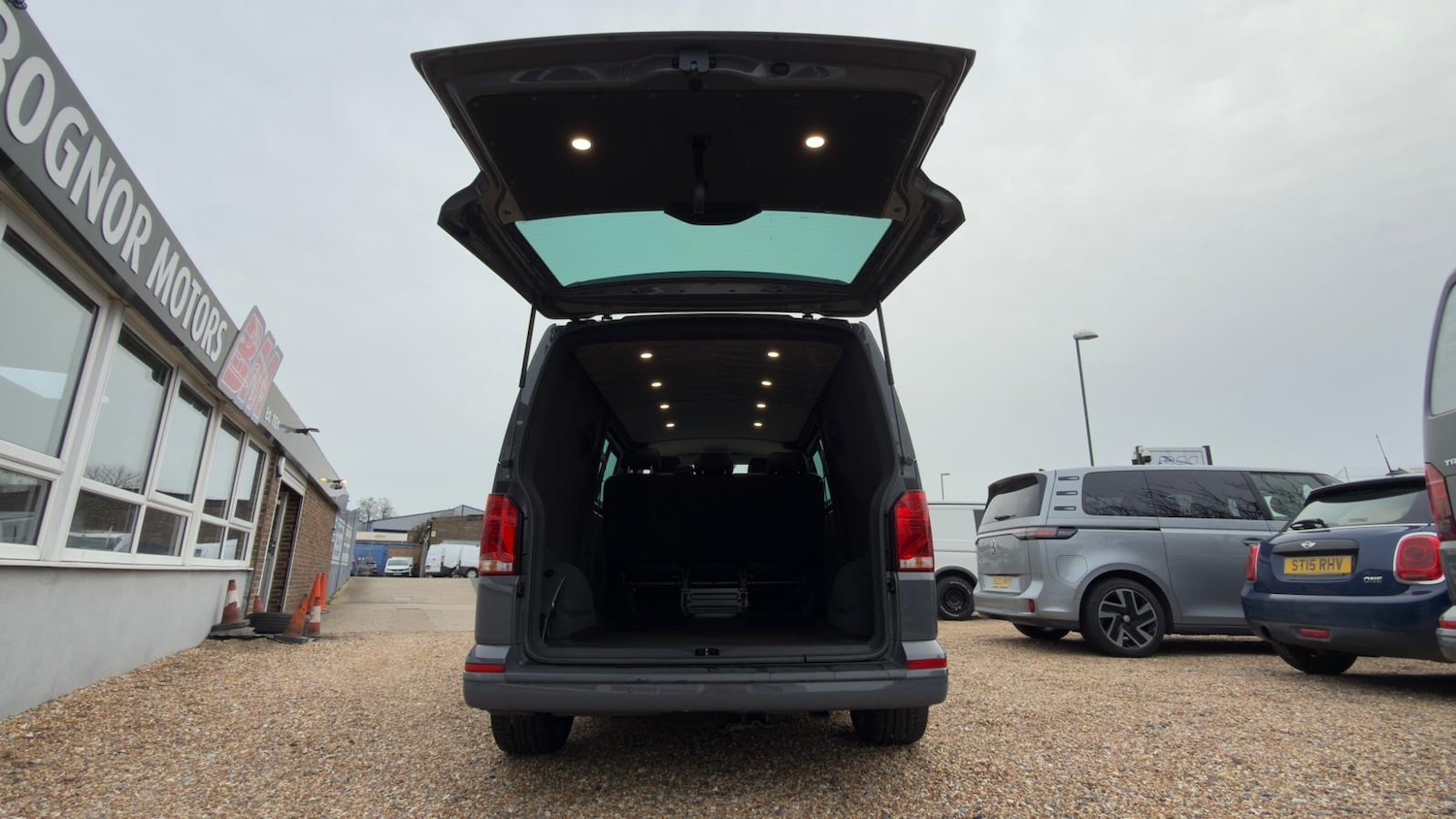 Used Volkswagen Transporter 2024 for sale - 77583882: Photo 10