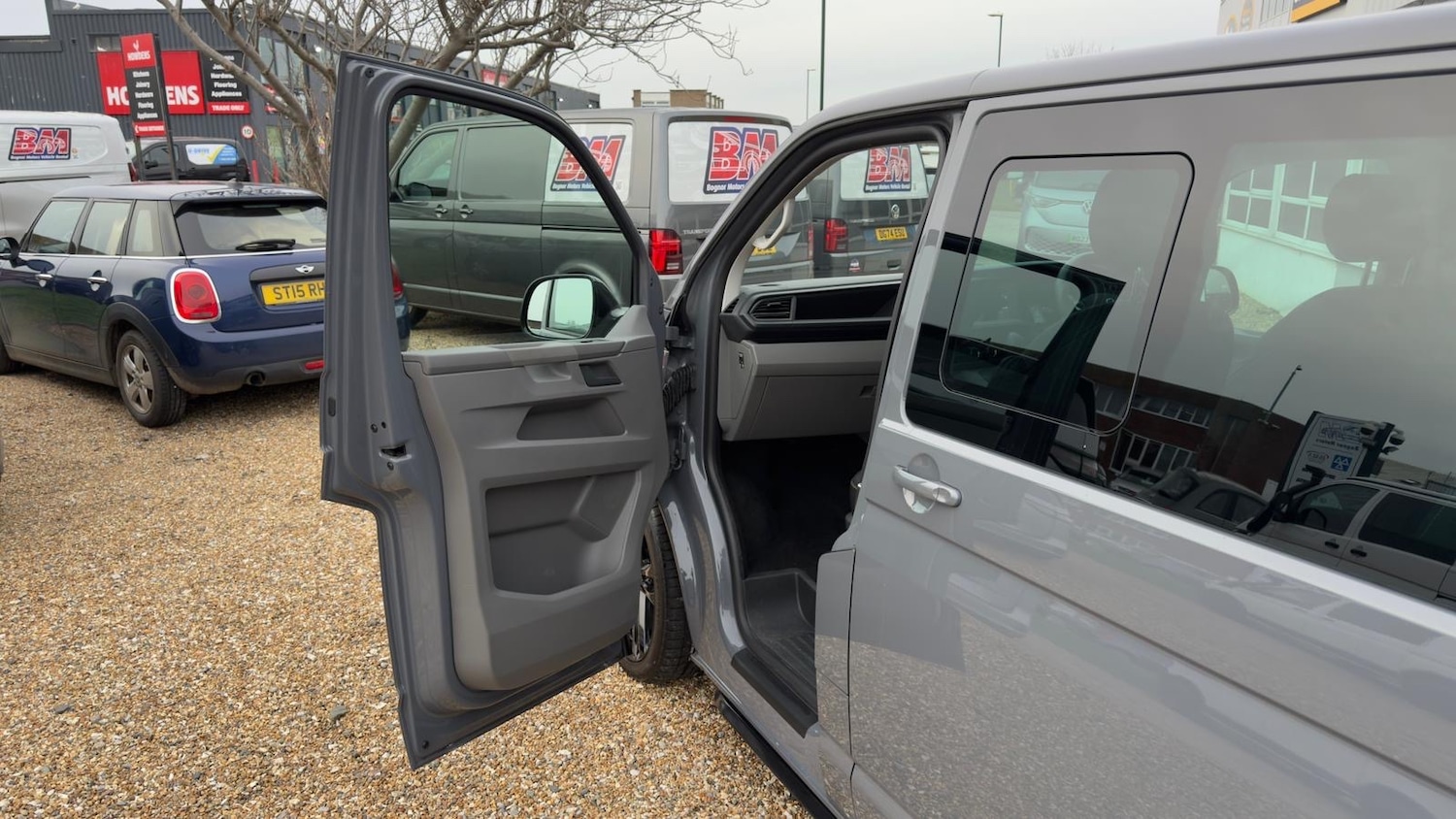 Used Volkswagen Transporter 2024 for sale - 77583882: Photo 11