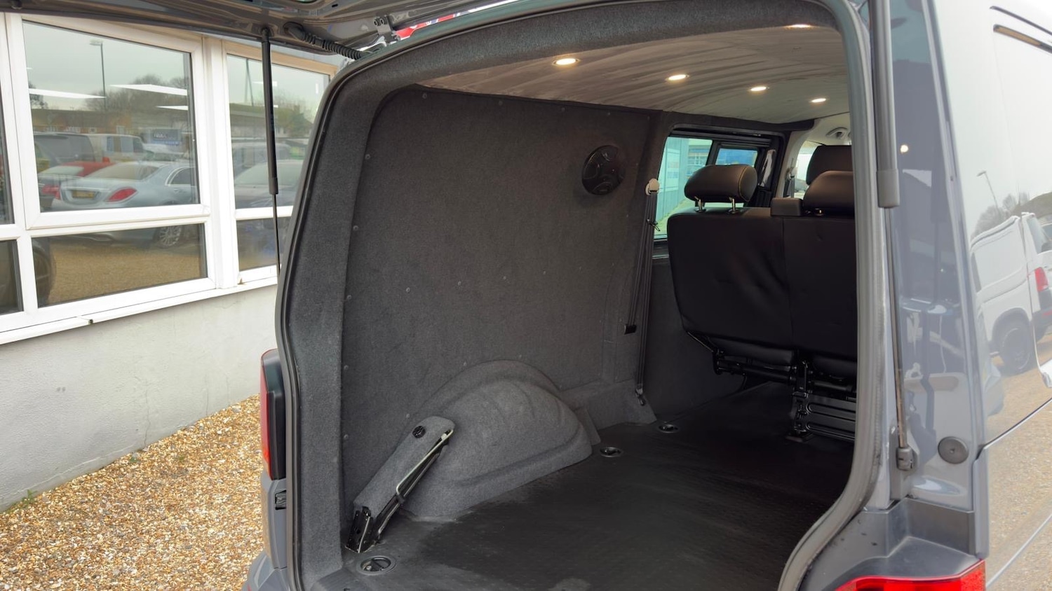 Used Volkswagen Transporter 2024 for sale - 77583882: Photo 14