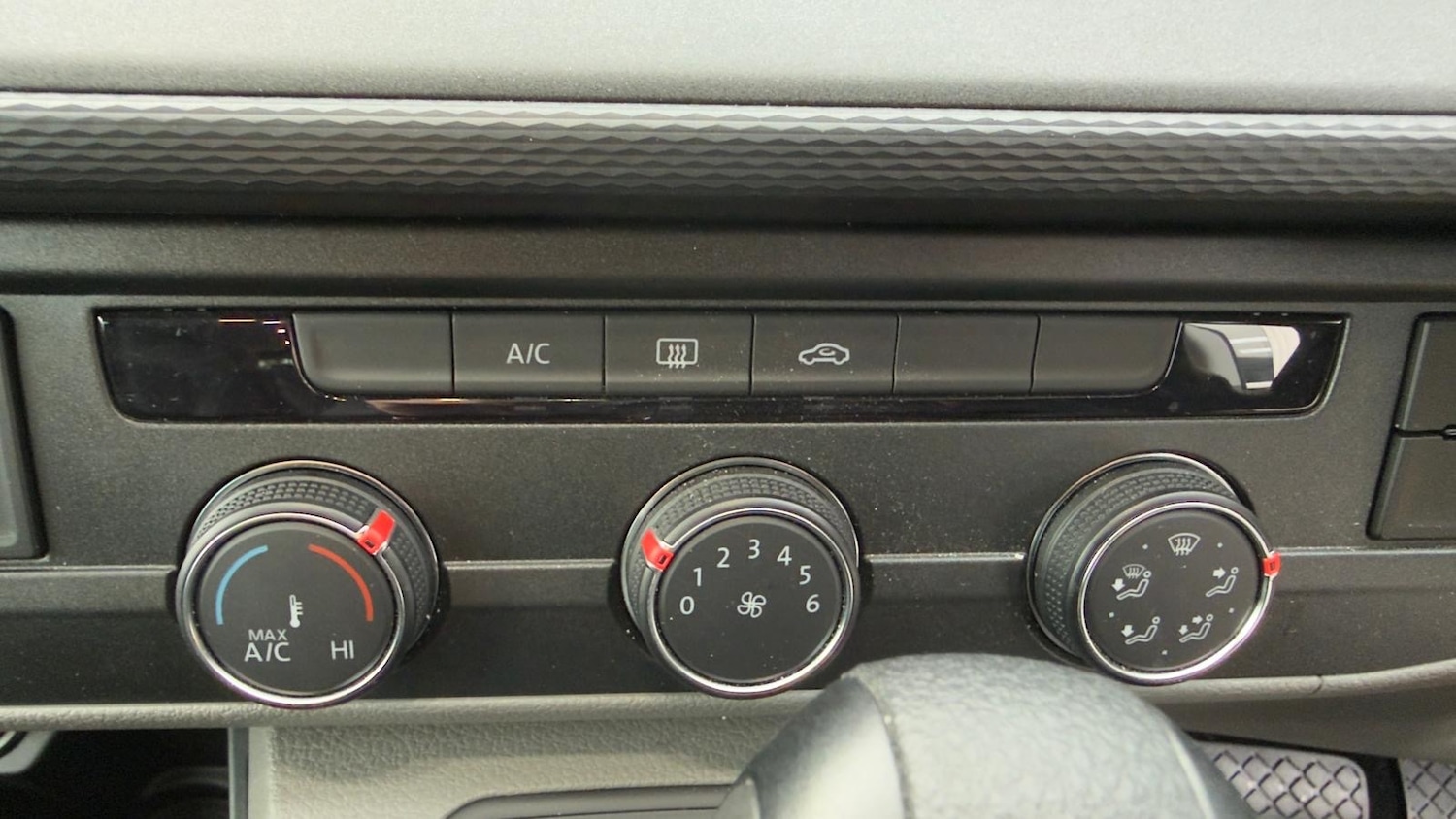 Used Volkswagen Transporter 2024 for sale - 77583882: Photo 27