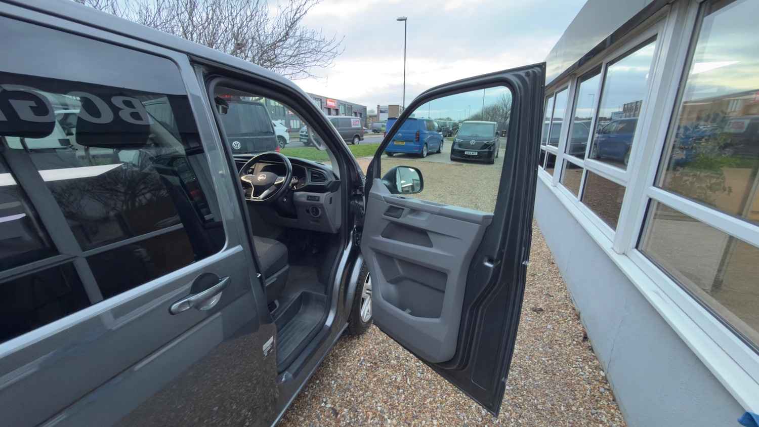 Used Volkswagen Transporter 2024 for sale - 77516033: Photo 17