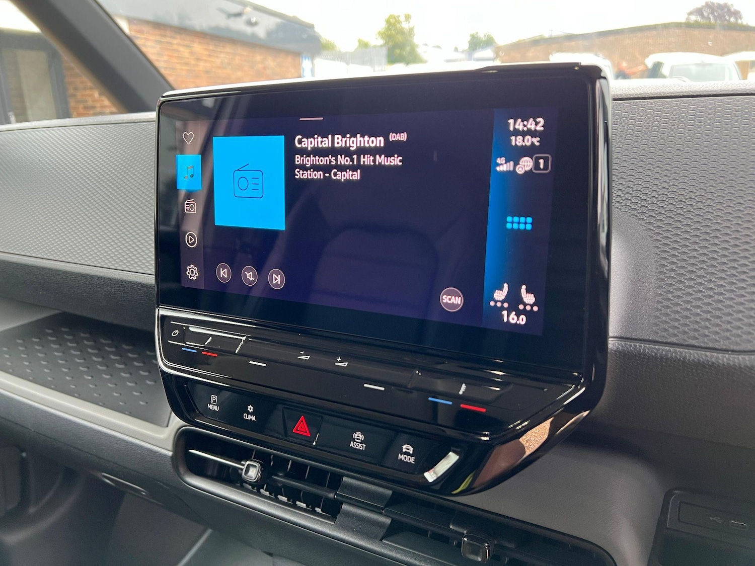 Used Volkswagen ID.Buzz 2023 for sale - 76727878: Photo 6