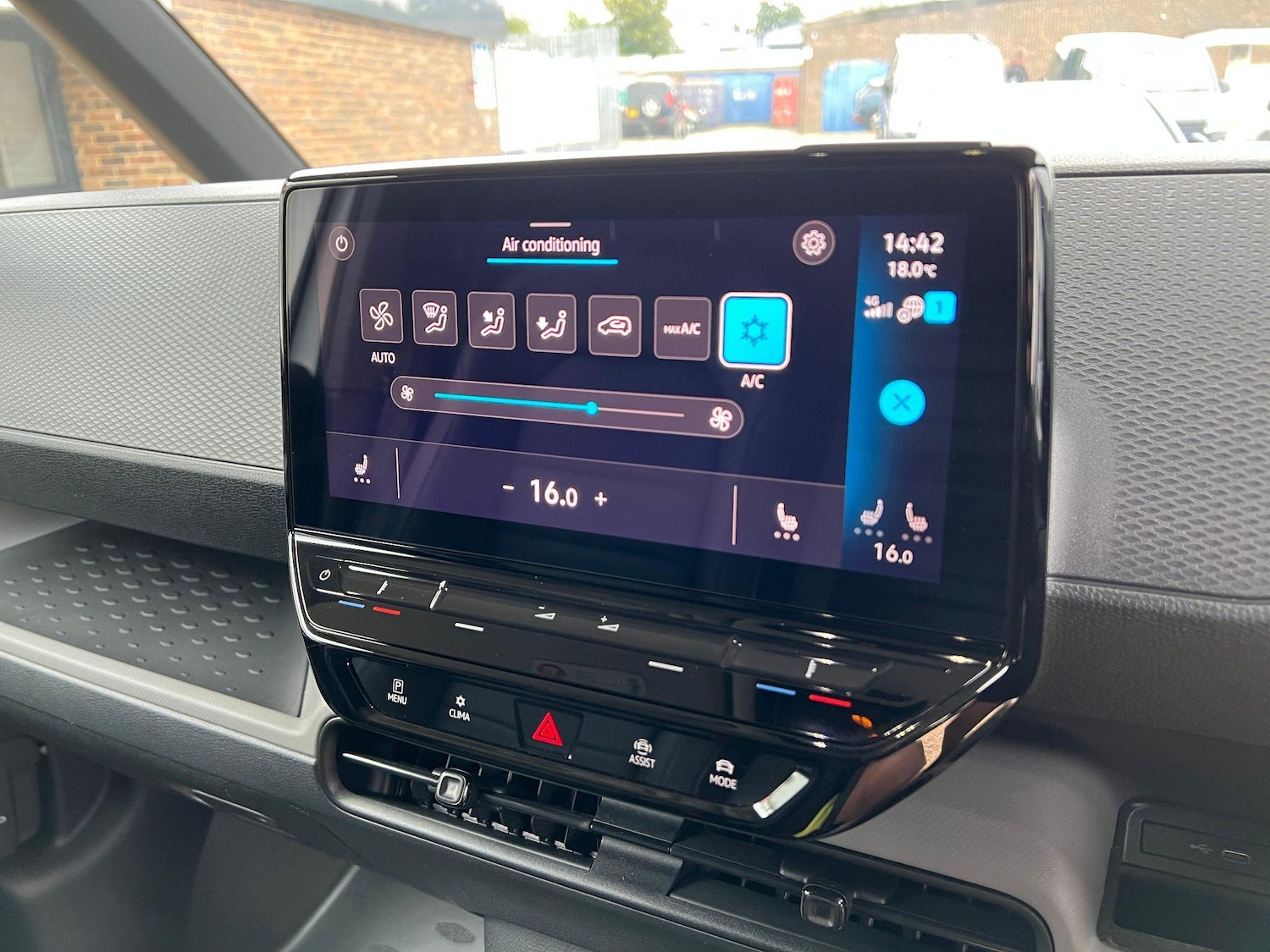 Used Volkswagen ID.Buzz 2023 for sale - 76727878: Photo 7