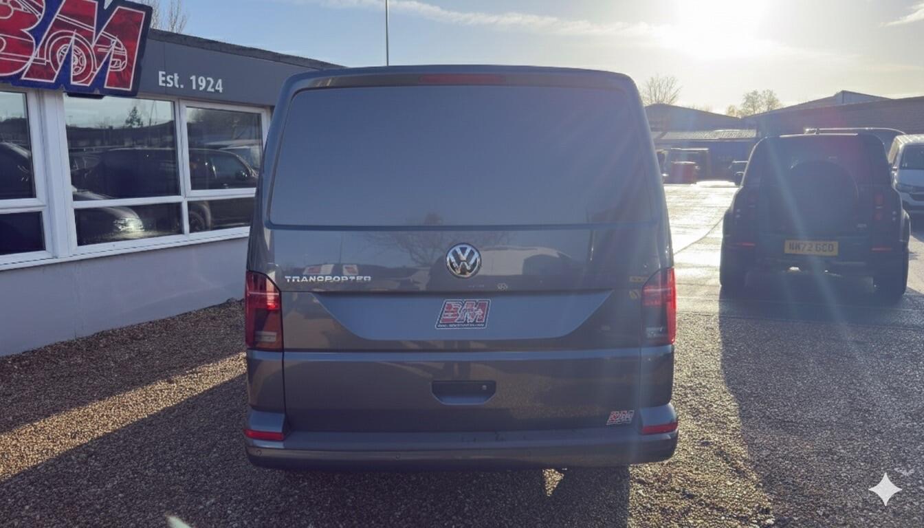 Used Volkswagen Transporter 2024 for sale - 76926289: Photo 4