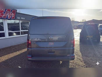 Used Volkswagen Transporter 2024 for sale - 76926289: Photo