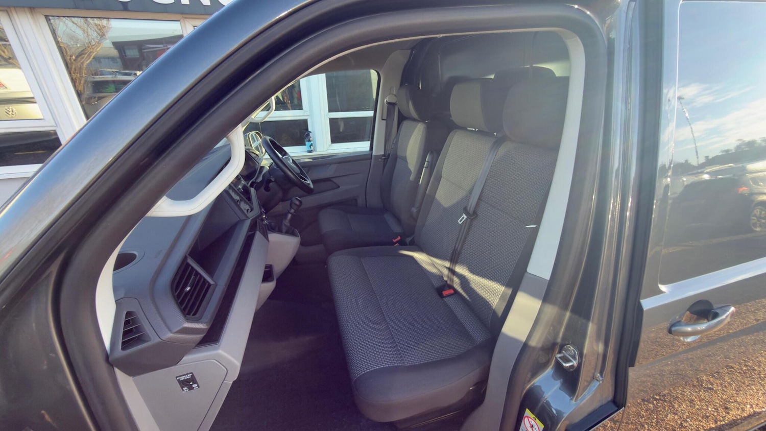 Used Volkswagen Transporter 2024 for sale - 76926289: Photo 7