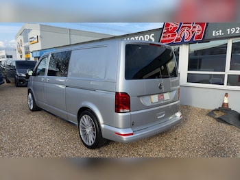 Used Volkswagen Transporter 2021 for sale - 77735439: Photo
