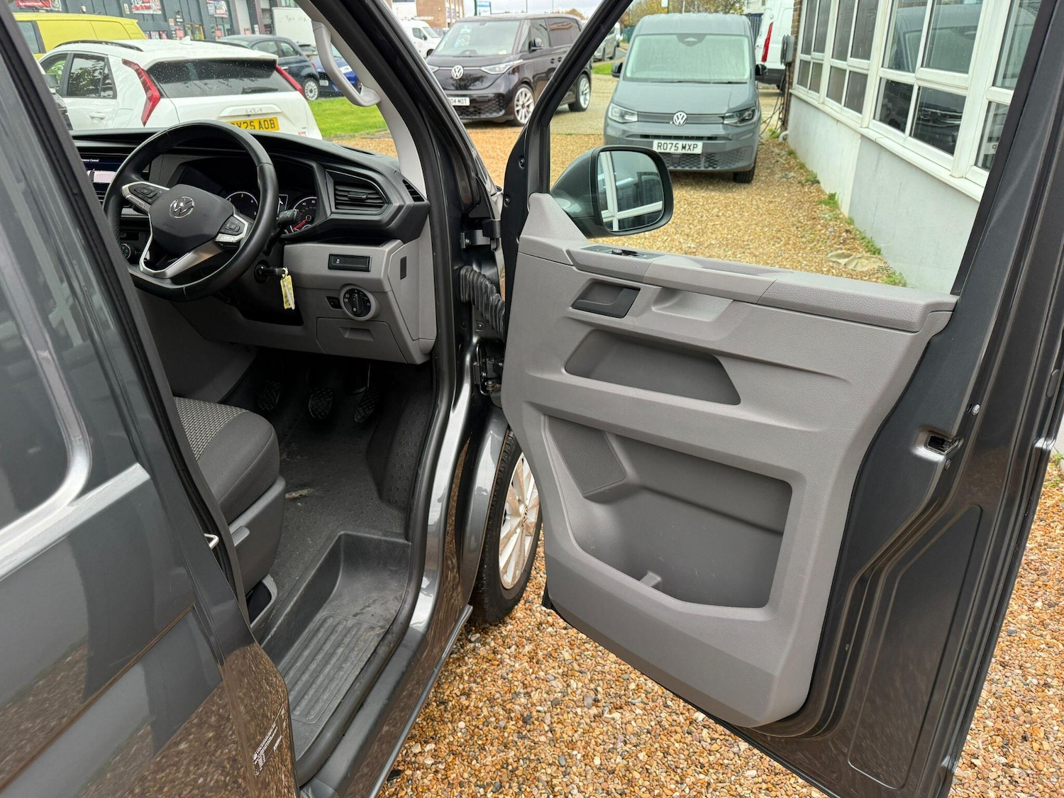 Used Volkswagen Transporter 2022 for sale - 76398479: Photo 15