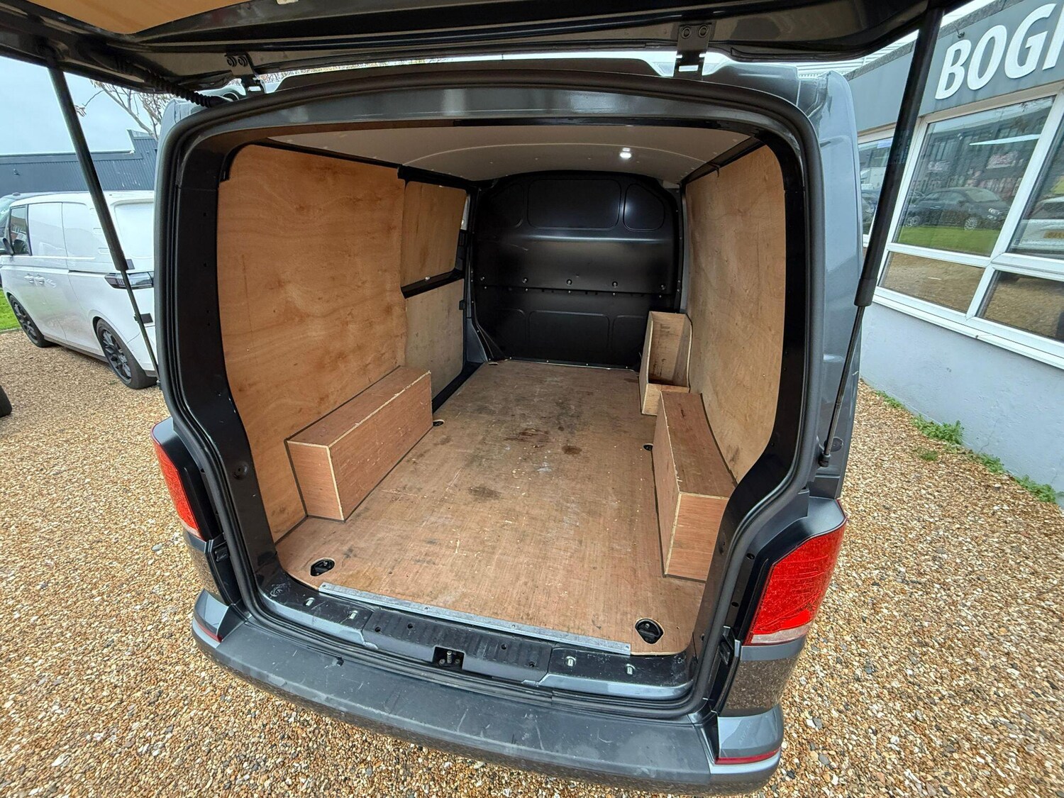 Used Volkswagen Transporter 2022 for sale - 76398479: Photo 21