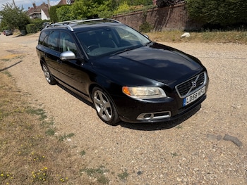Used Volvo V70 2008 for sale - 79229372: Photo