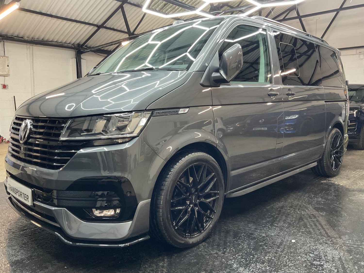 Used Volkswagen Transporter 2023 for sale - 76990607: Photo 5