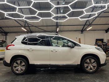 Used Peugeot 2008 2015 for sale - 77267890: Photo