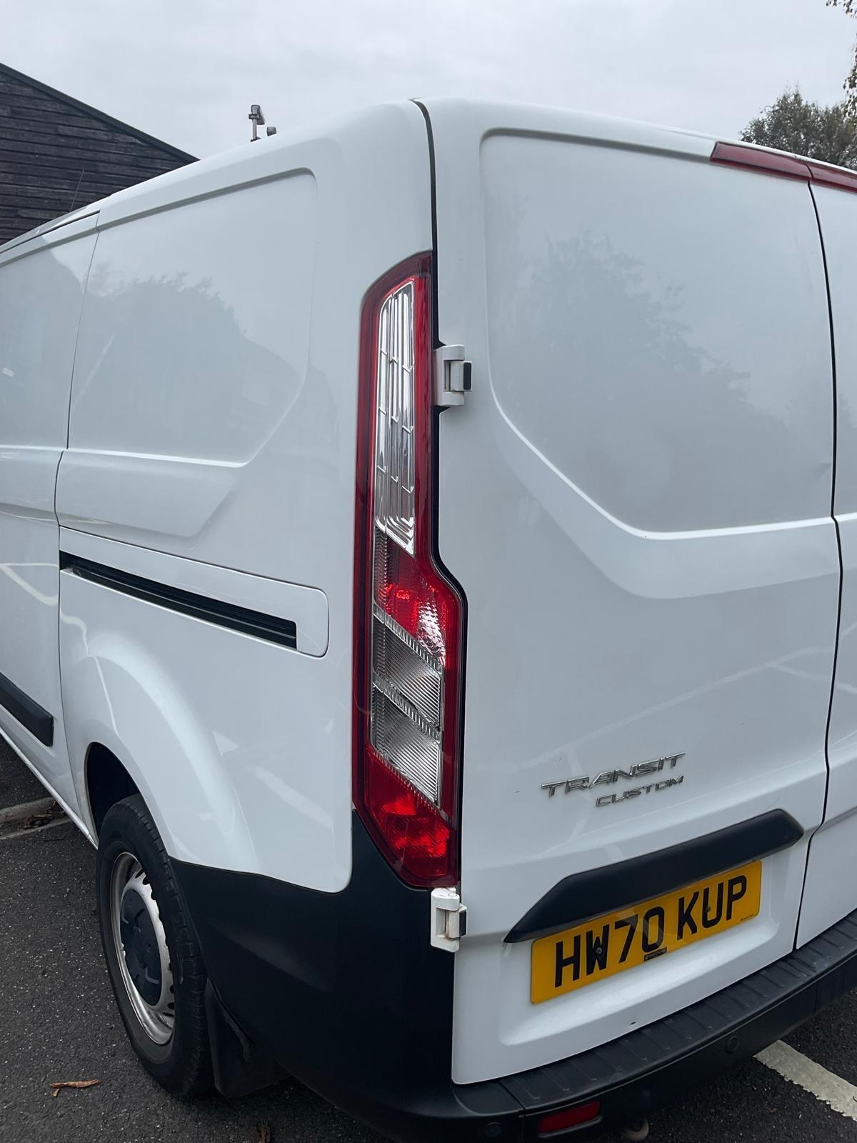 Used Ford Transit Custom 2020 for sale - 76306284: Photo 4
