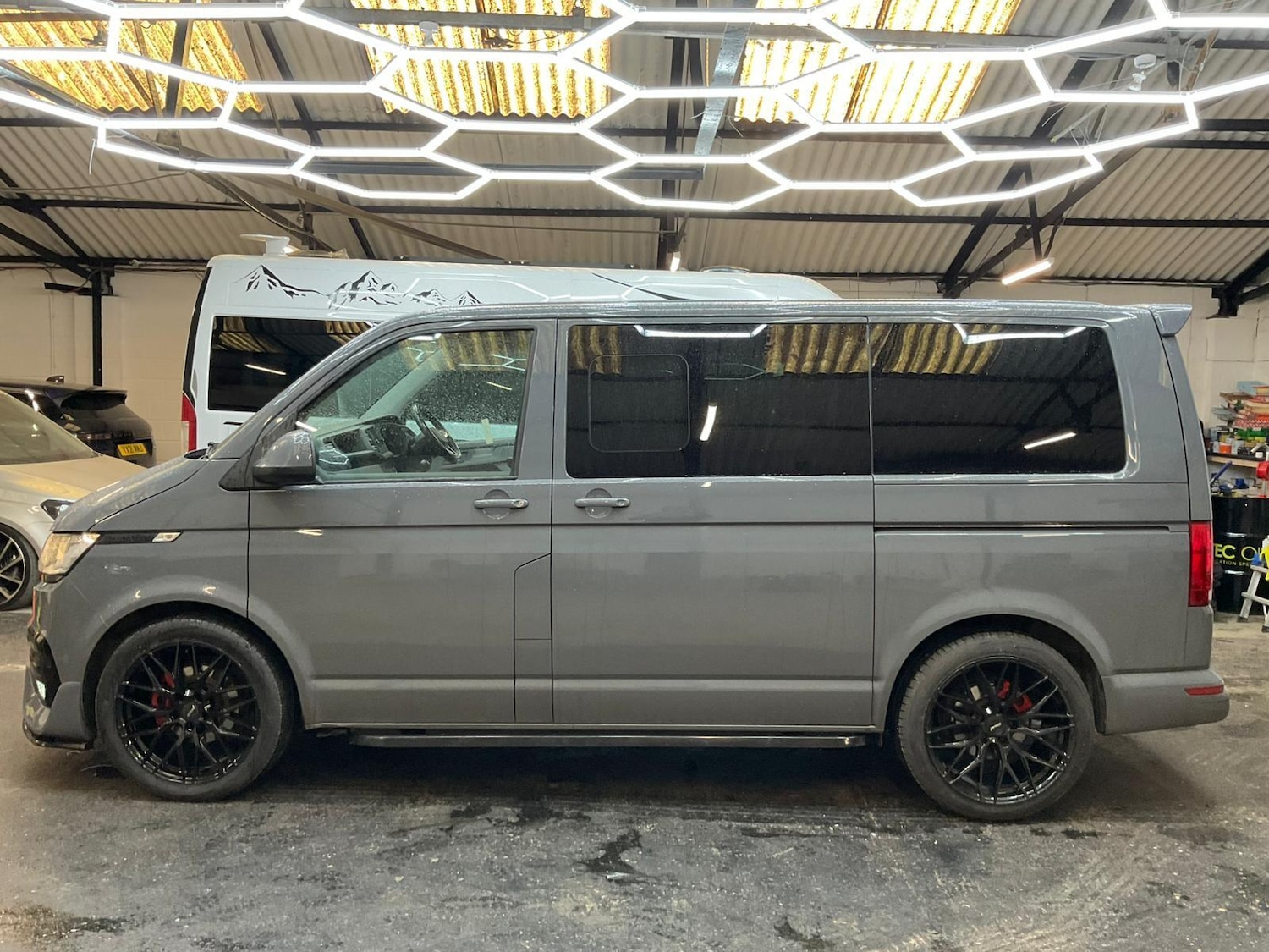 Used Volkswagen Transporter for sale - 77883251: Photo 1